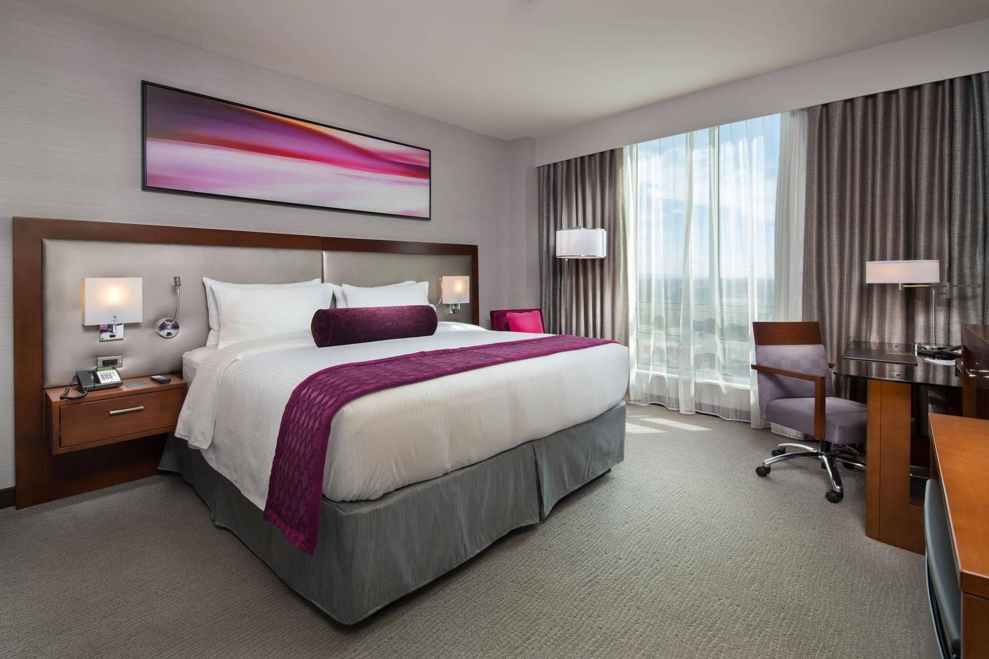 Hotel Parkwest Bicycle Casino Bell Gardens Esterno foto